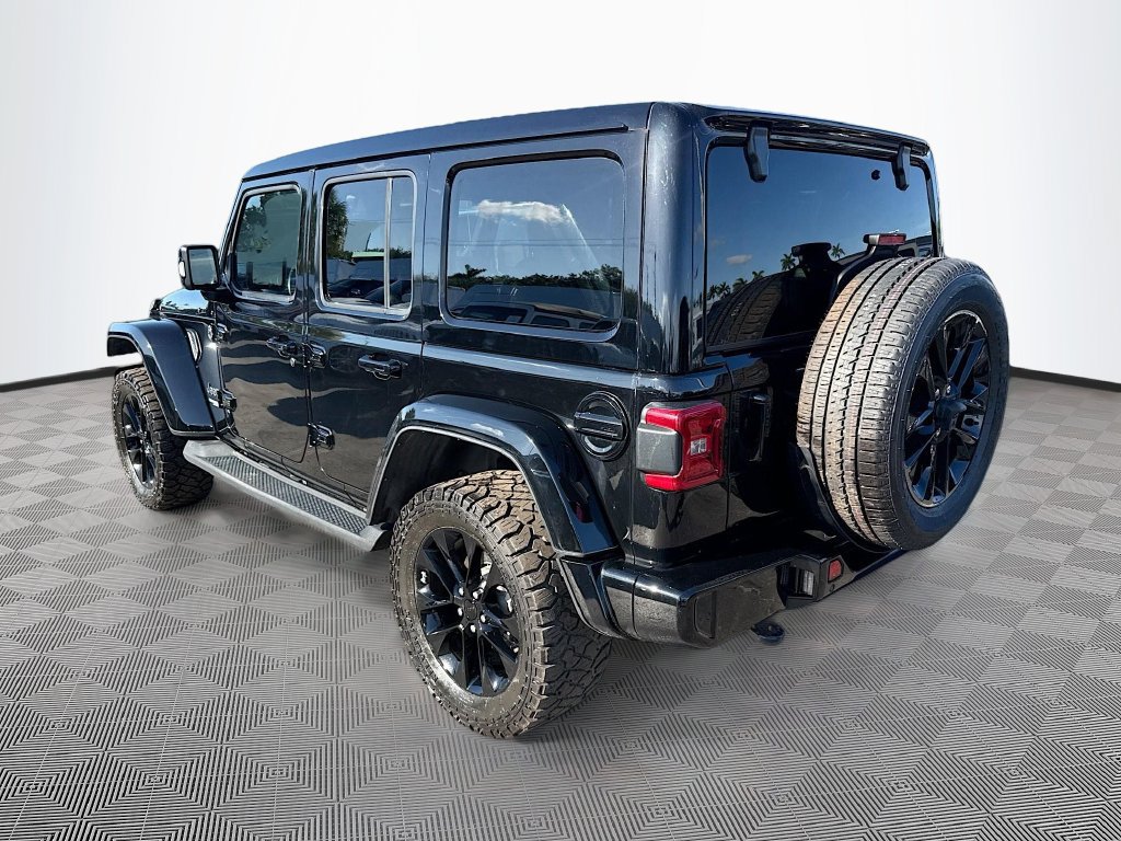 Used 2022 Jeep Wrangler Unlimited Sahara AWD/4WD image 8