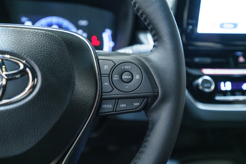 Certified 2026 Toyota Corolla SE FWD image 19