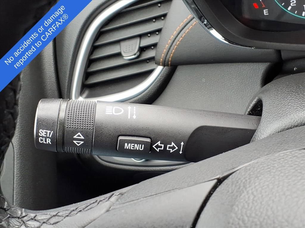 Used 2022 Chevrolet Trax LT w/ LT Convenience Package image 22