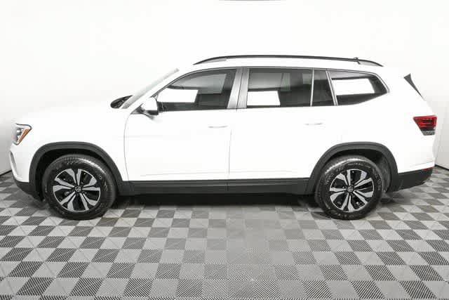 New 2026 Volkswagen Atlas SE FWD image 32