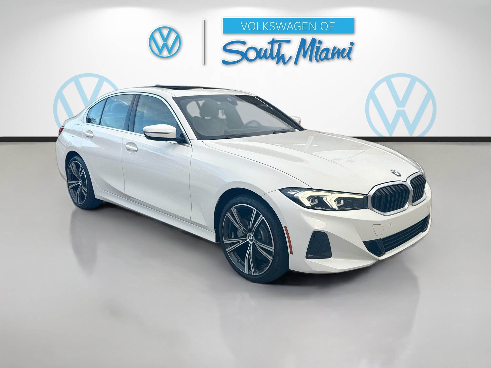 Used 2024 BMW 330i Sedan w/ Convenience Package RWD image 1