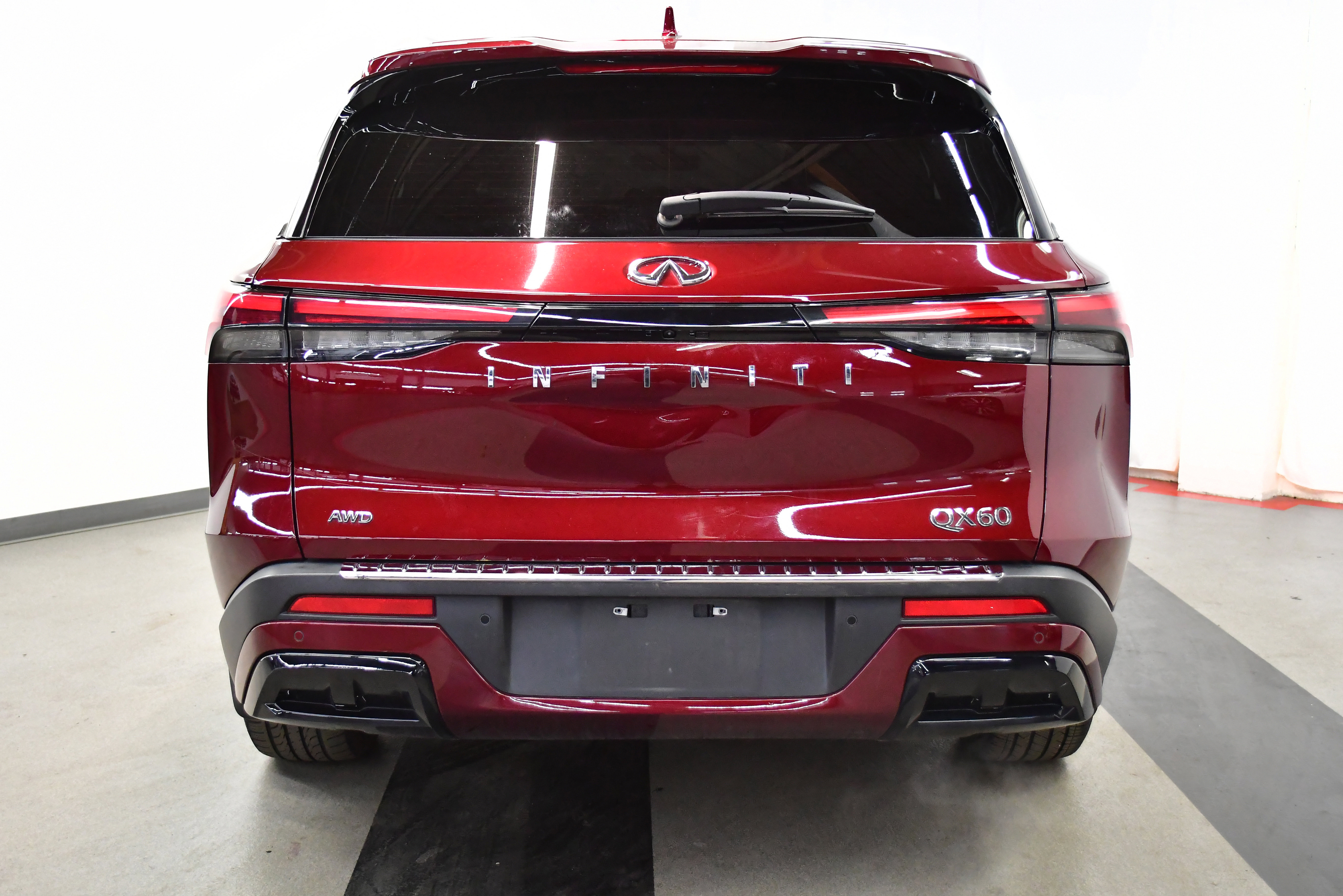 Used 2023 INFINITI QX60 Luxe w/ Cargo Package image 6