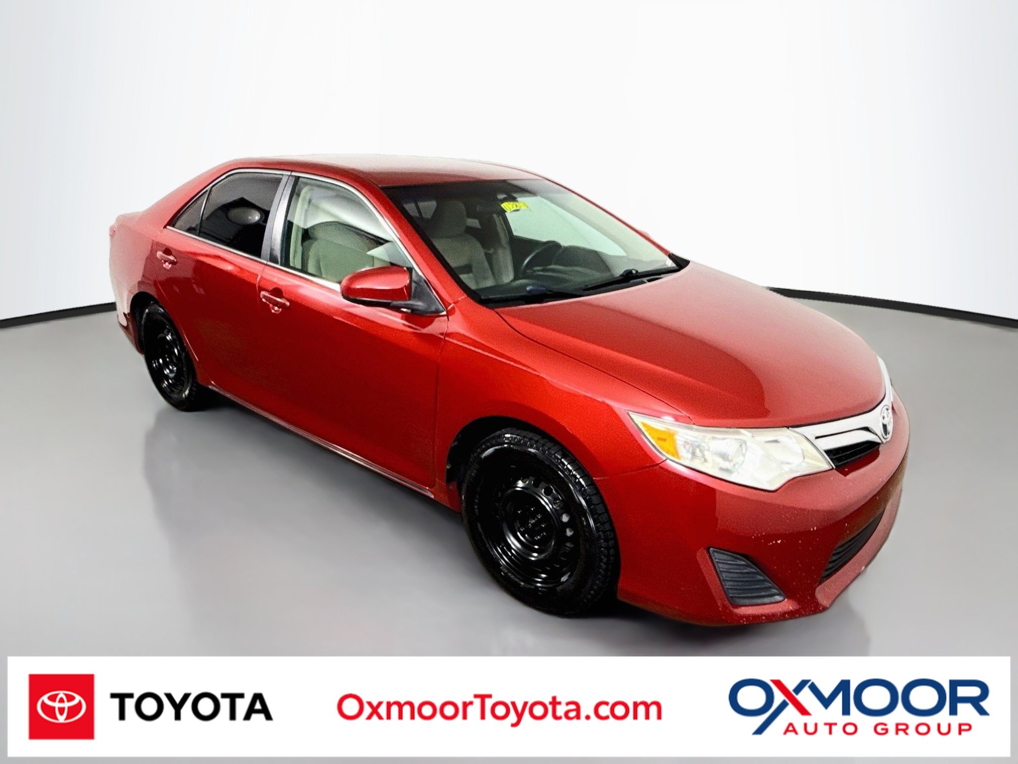 Used 2013 Toyota Camry LE FWD image 1