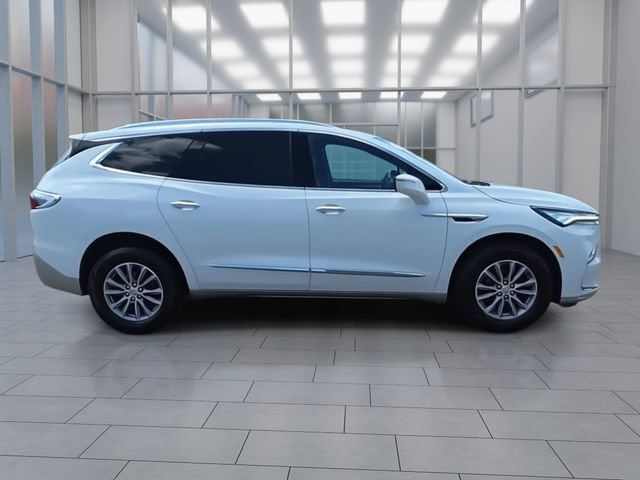 Used 2024 Buick Enclave Essence w/ Trailering Package, 5000 lbs. AWD/4WD image 9