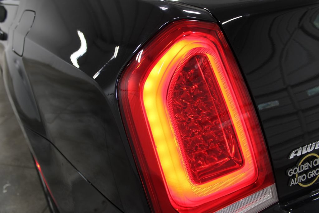 Used 2023 Chrysler 300 Touring AWD/4WD image 22
