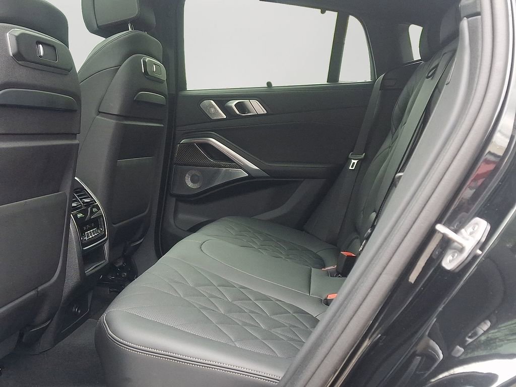 Used 2025 BMW X6 M60i AWD/4WD image 8