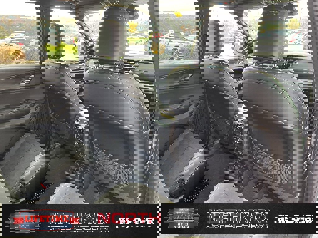 New 2025 Jeep Grand Cherokee L Altitude image 28