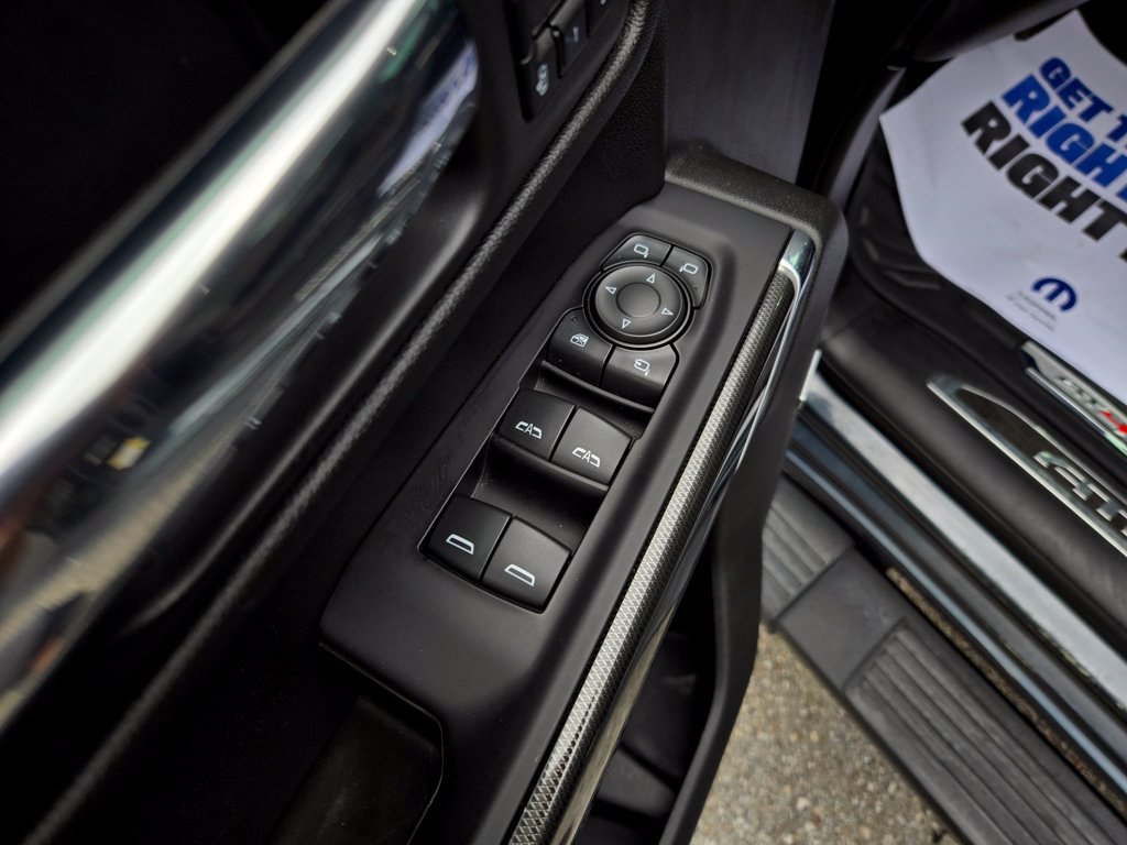 Used 2020 GMC Sierra 1500 AT4 w/ AT4 Premium Package AWD/4WD image 15