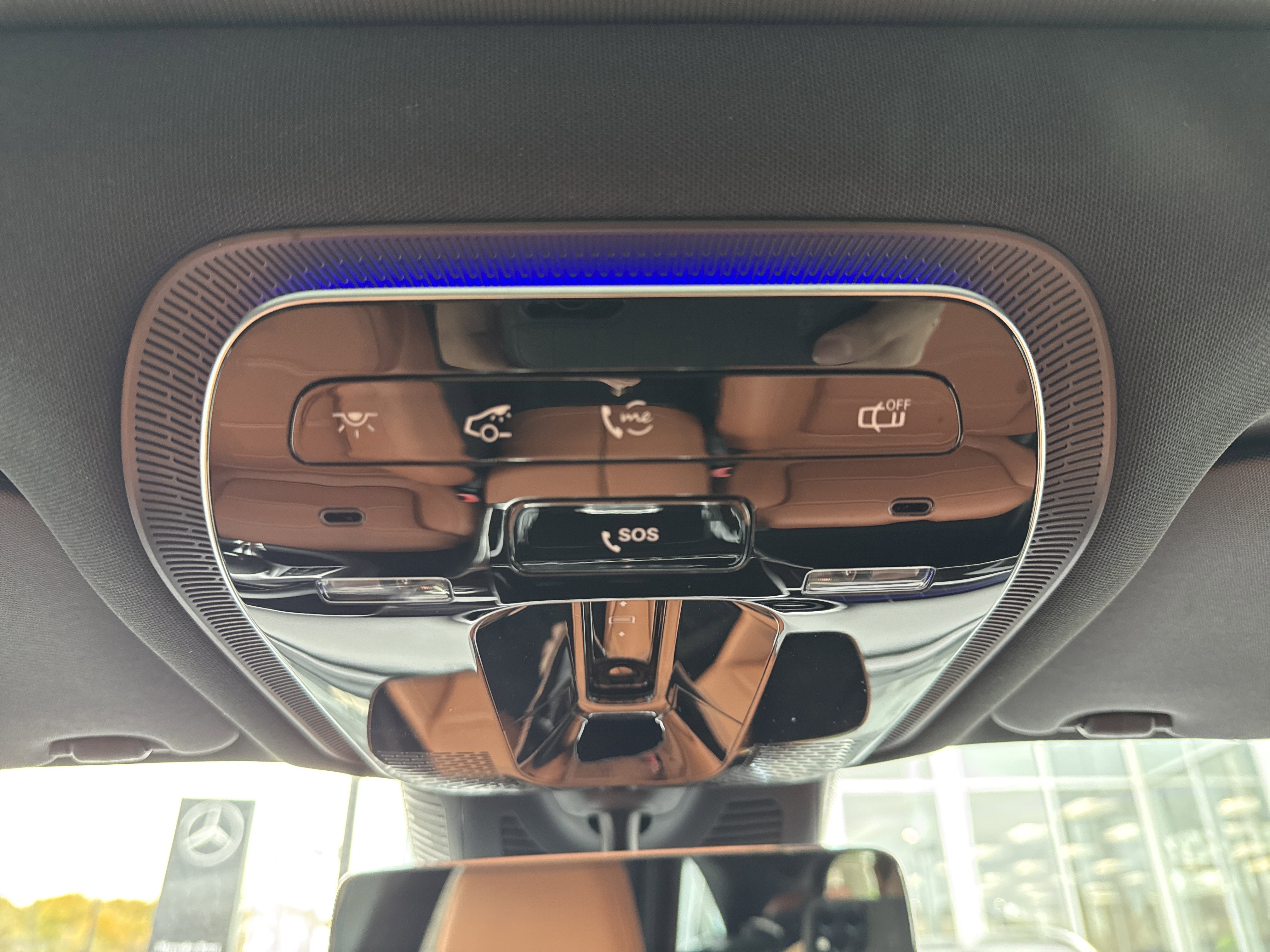 Used 2025 Mercedes-Benz GLC 300 4MATIC image 21