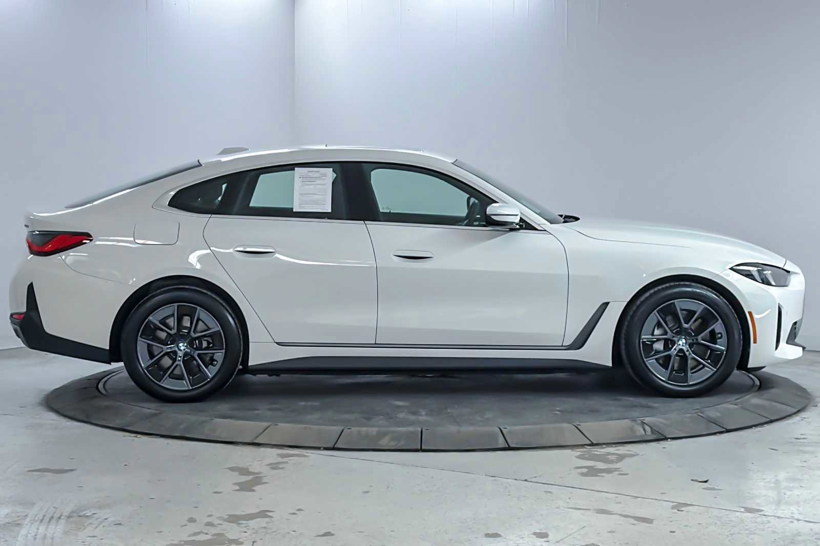 Used 2025 BMW i4 eDrive40 w/ Premium Package image 8