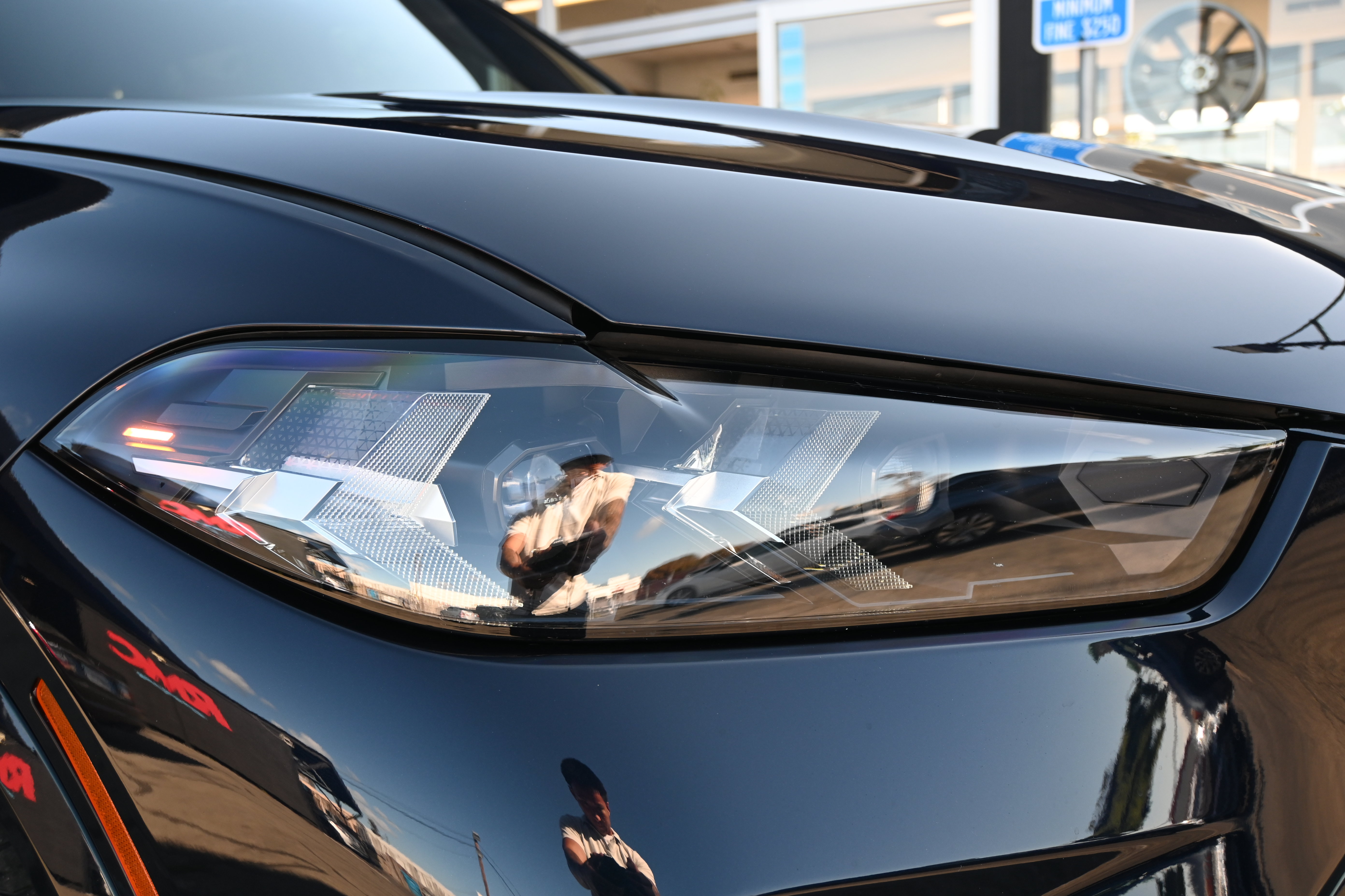 Used 2024 BMW X5 xDrive50e w/ M Sport Package AWD/4WD image 17