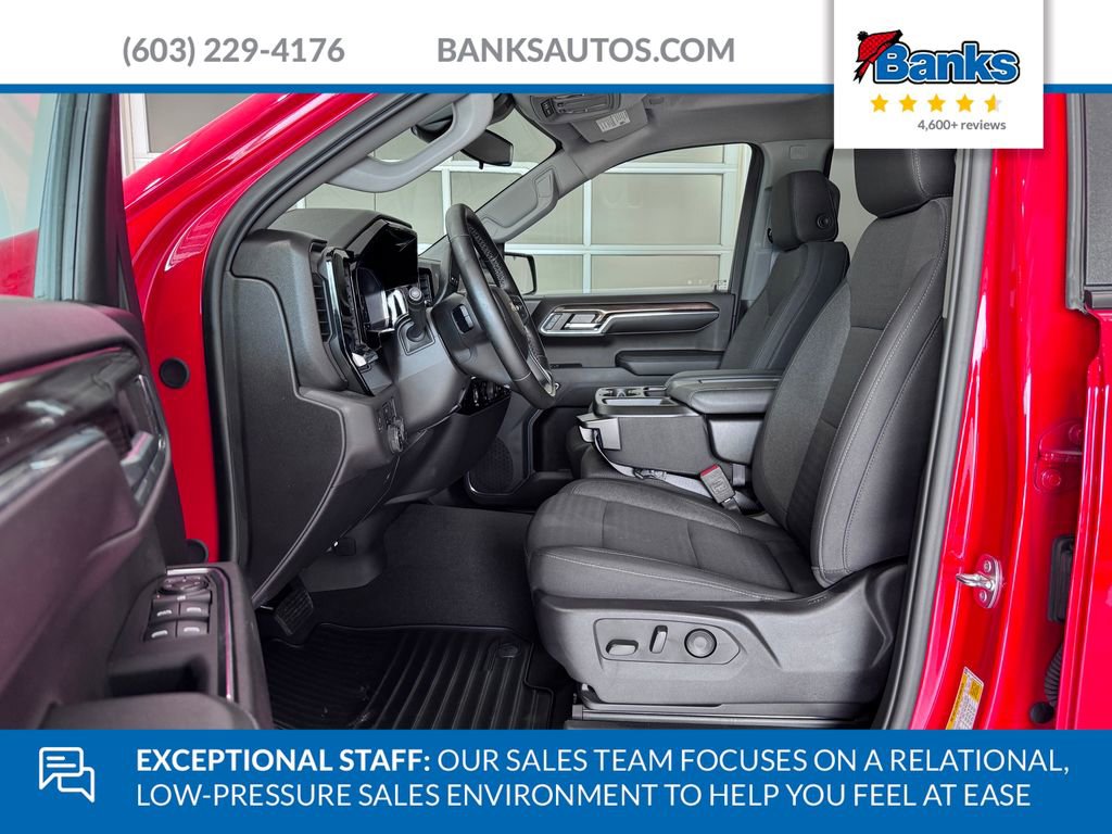 Used 2024 Chevrolet Silverado 1500 LT AWD/4WD image 10