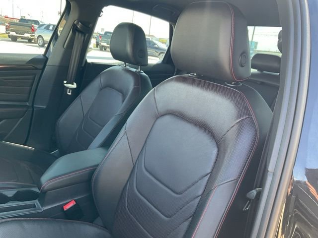 Used 2024 Volkswagen Jetta GLI Autobahn FWD image 9