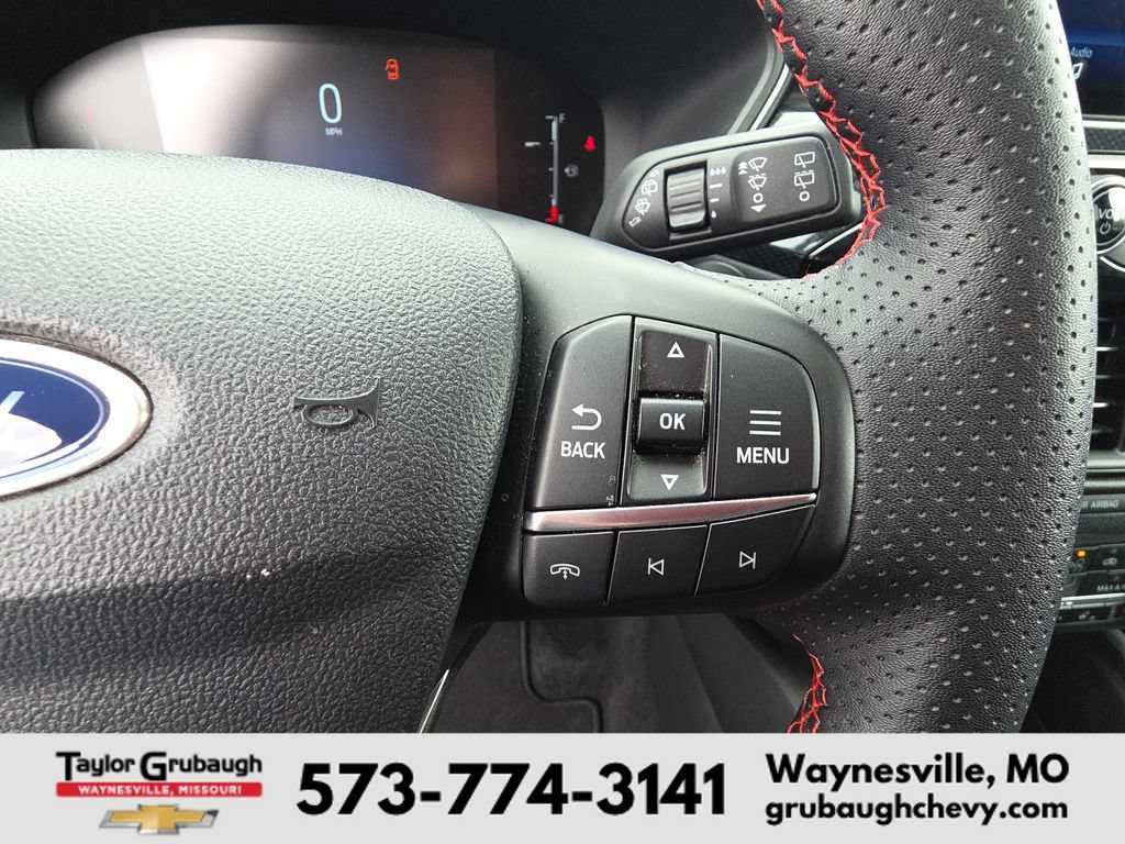 Used 2025 Ford Escape ST-Line Select AWD/4WD image 19