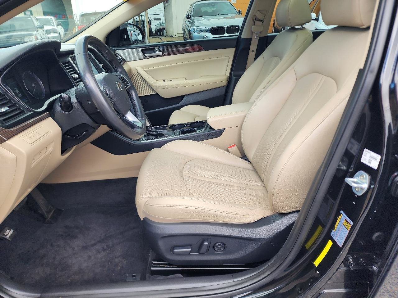 Used 2018 Hyundai Sonata Limited FWD image 12