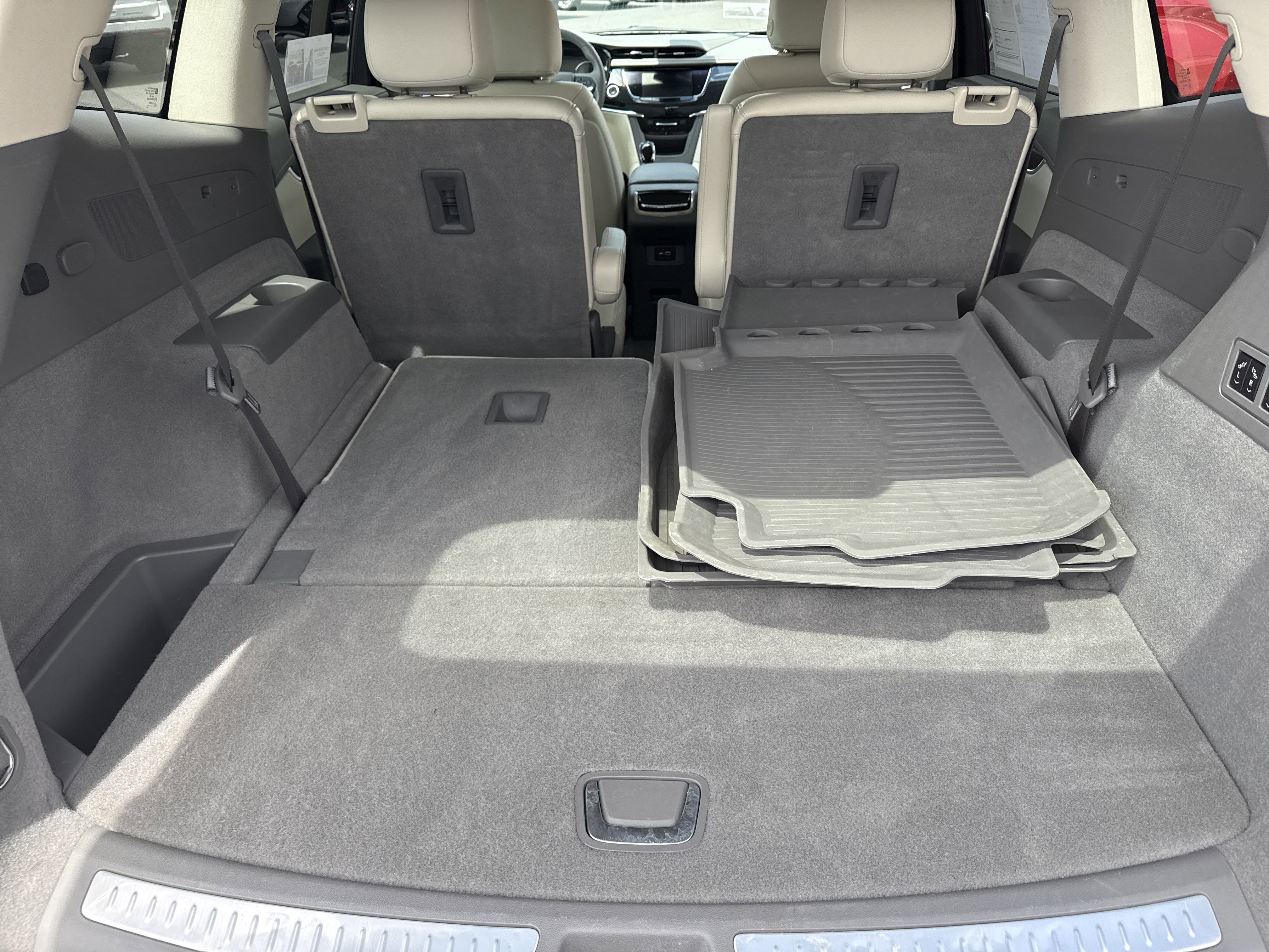 Used 2020 Cadillac XT6 Premium Luxury image 29