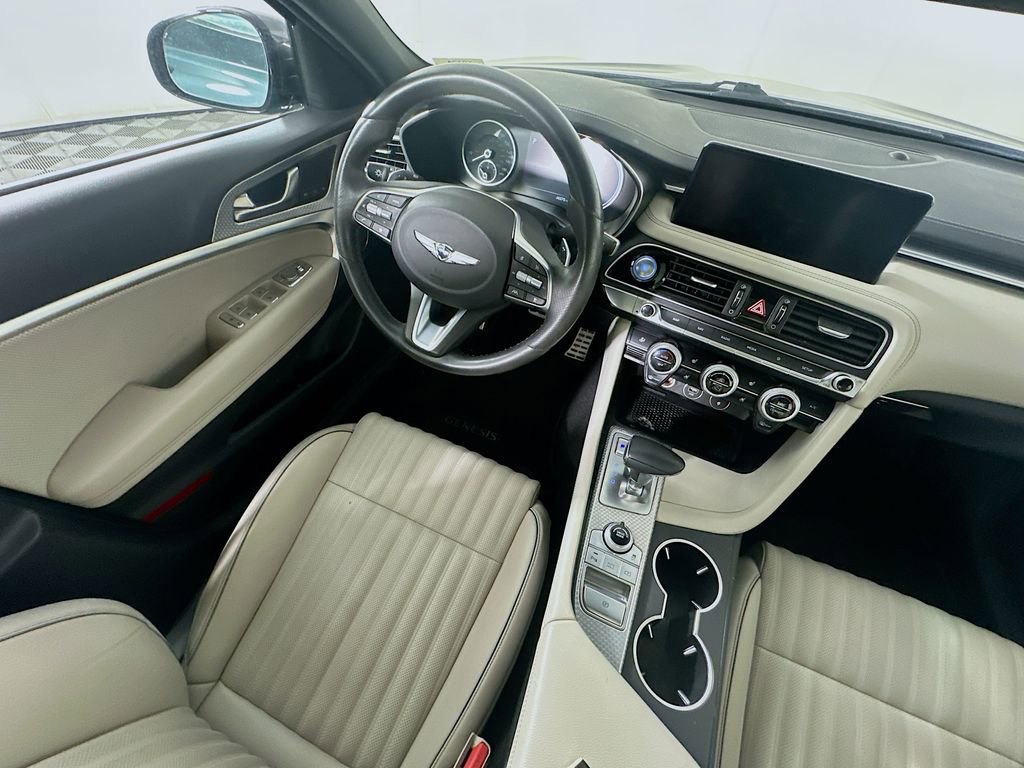 Used 2023 Genesis G70 2.0T w/ Sport Prestige Package image 9