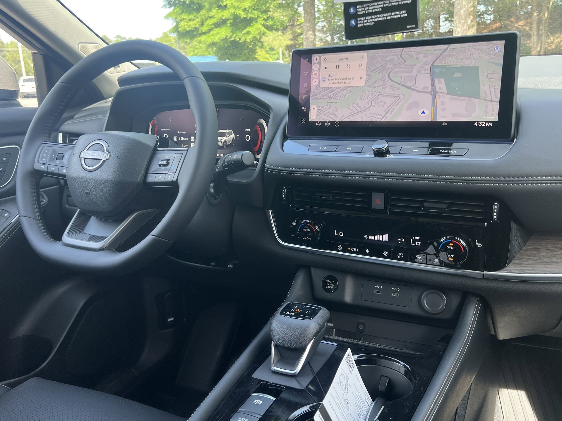 New 2026 Nissan Rogue Platinum AWD/4WD image 3