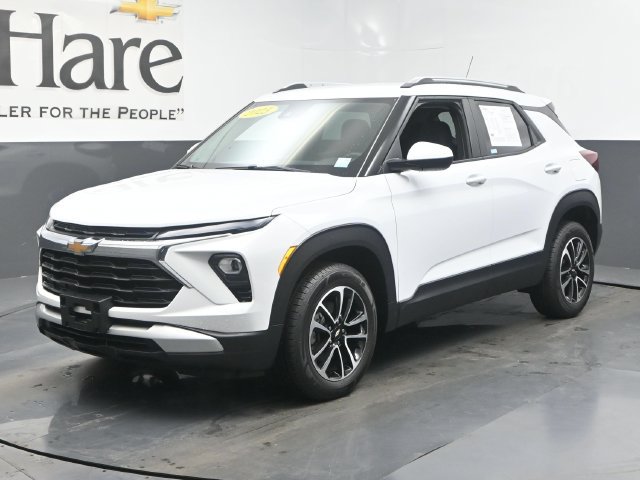 Used 2025 Chevrolet TrailBlazer LT AWD/4WD image 41
