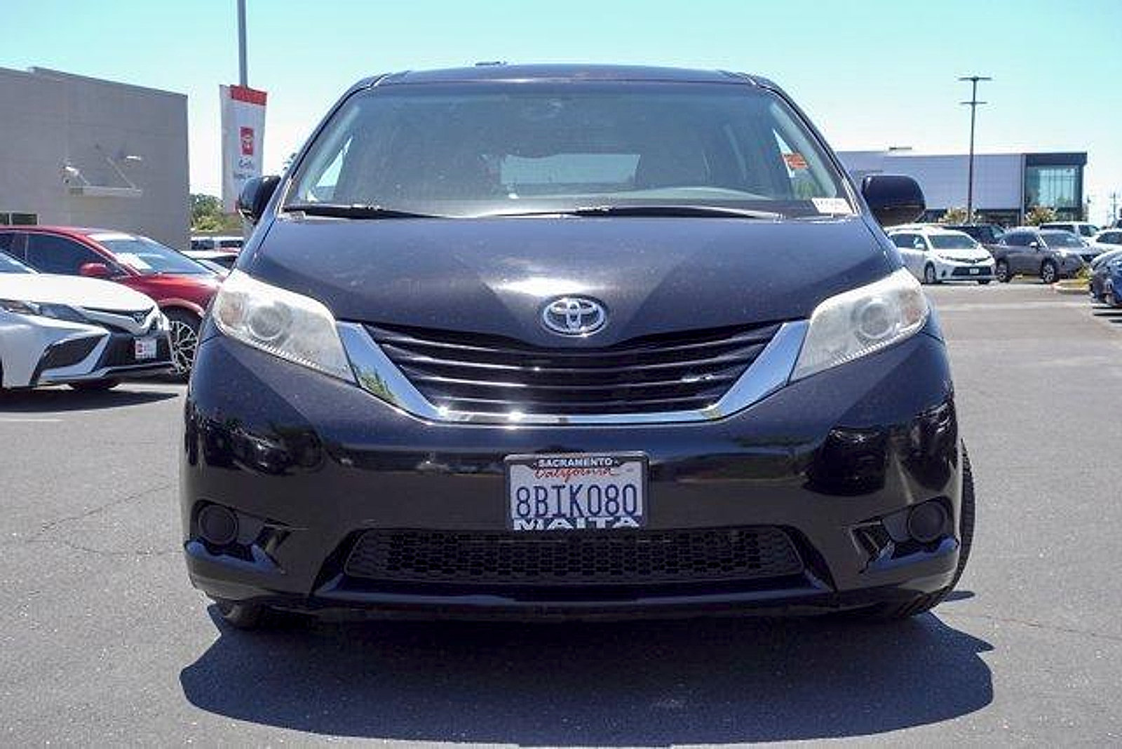 Used 2015 Toyota Sienna LE FWD image 3