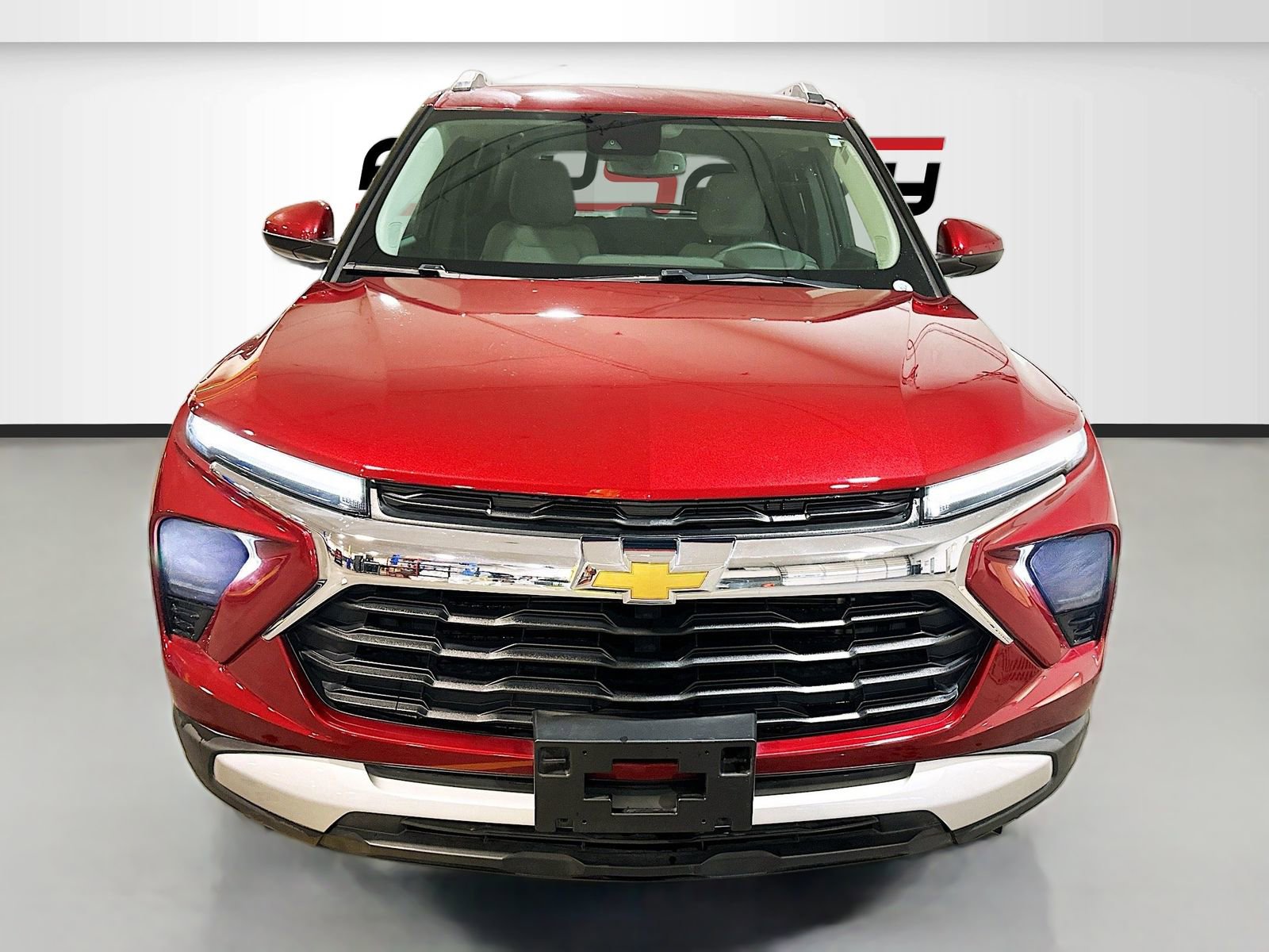 Used 2024 Chevrolet TrailBlazer LT w/ Convenience Package image 2