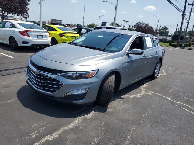 Used 2025 Chevrolet Malibu LS FWD image 2
