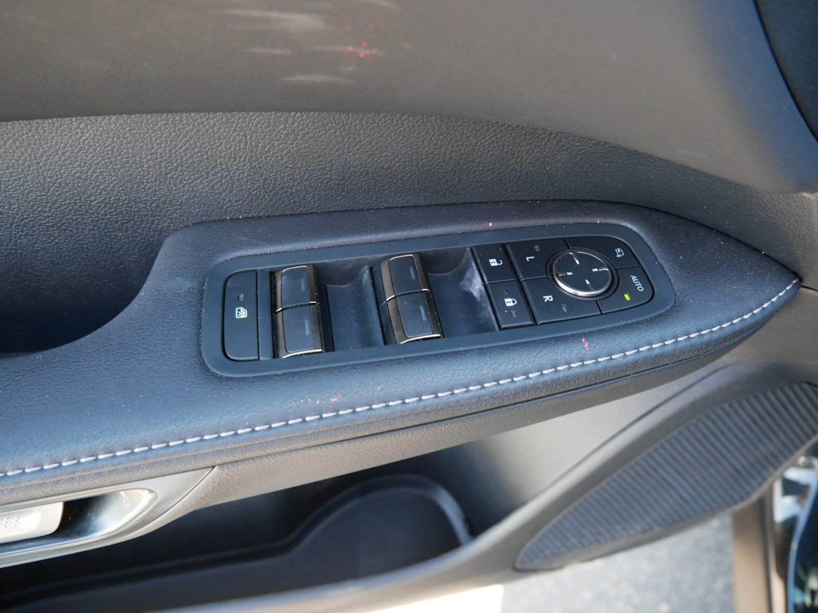 Used 2025 Lexus RX 350 FWD w/ Technology Package image 16