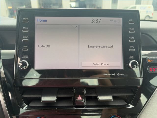Used 2022 Toyota Camry XSE FWD image 18
