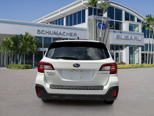 Used 2018 Subaru Outback 2.5i Limited AWD/4WD image 6