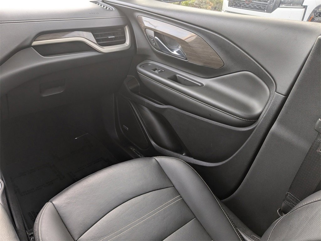 Used 2023 GMC Terrain Denali image 19