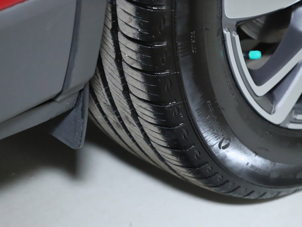 Certified 2024 Lincoln Corsair AWD image 36