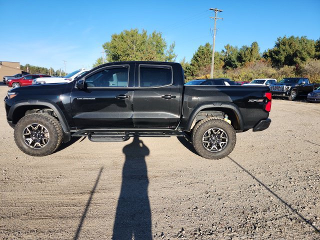 Used 2024 Chevrolet Colorado ZR2 w/ Technology Package AWD/4WD image 7