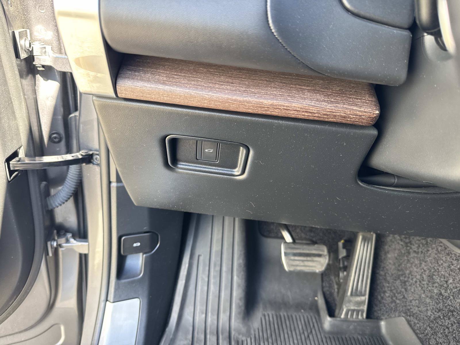 Certified 2023 Land Rover Range Rover SE AWD/4WD image 33