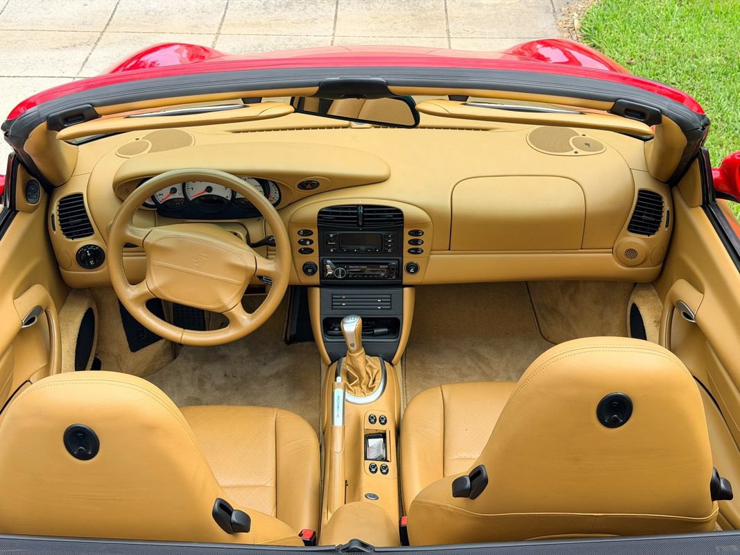Used 2000 Porsche 911 Carrera 4 AWD/4WD image 29
