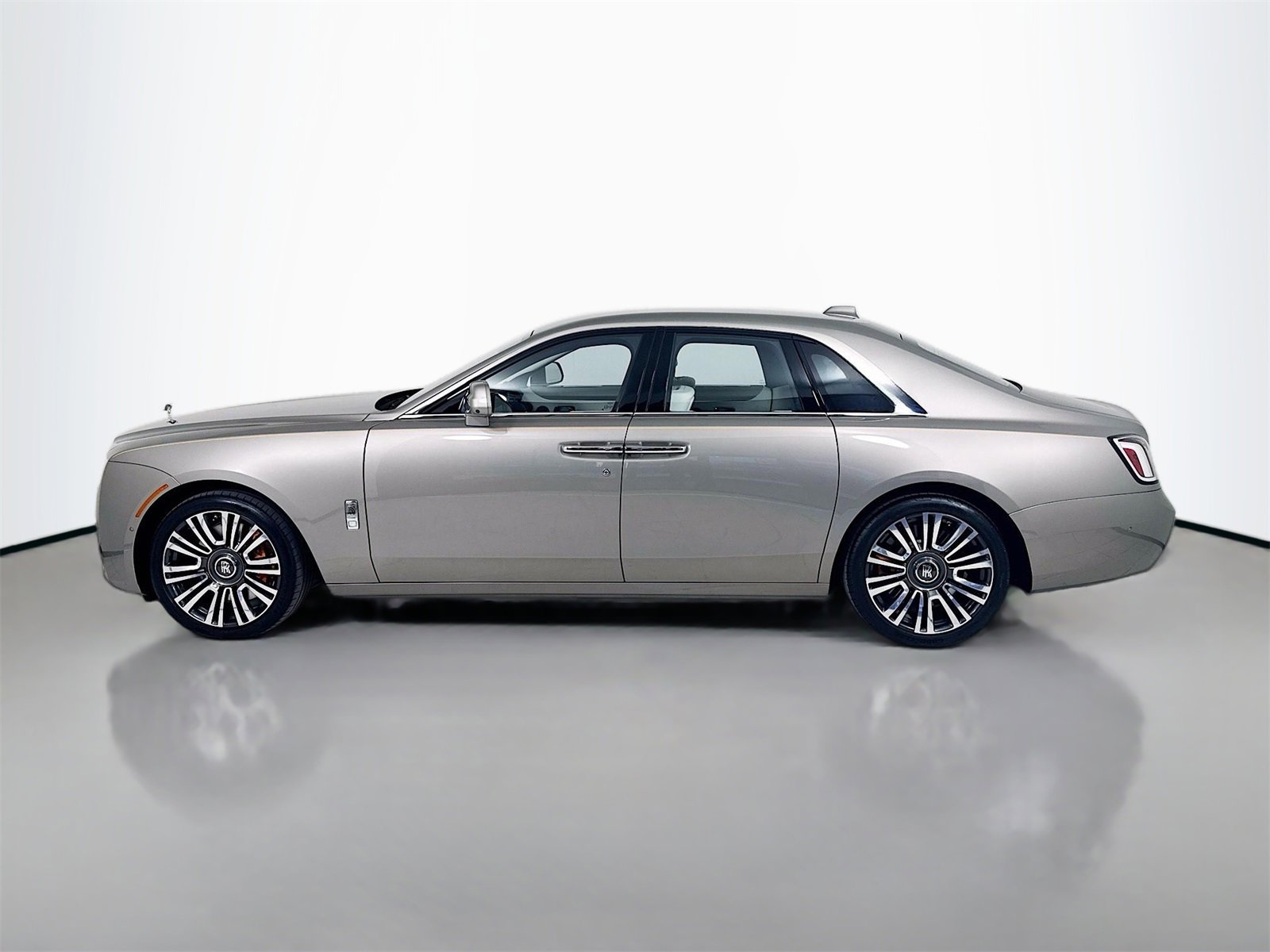 Certified 2025 Rolls-Royce Ghost image 5