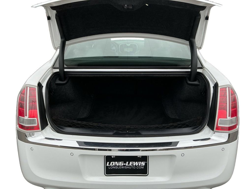 Used 2013 Chrysler 300 C w/ Light Group image 24