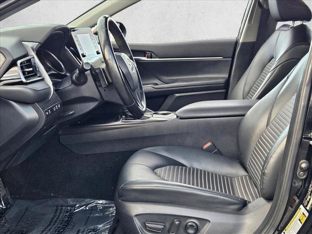 Used 2022 Toyota Camry SE FWD image 14
