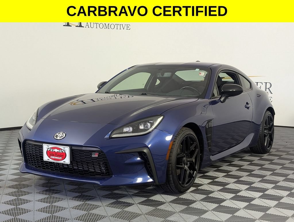 Used 2023 Toyota GR86 w/ ALL Weather Mat Package (TMS) RWD image 4