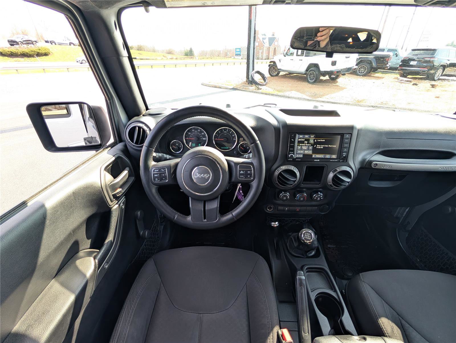 Used 2015 Jeep Wrangler Unlimited Sport image 16
