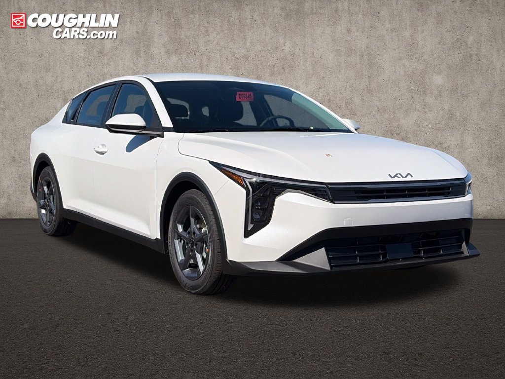 New 2026 Kia K4 FWD 360° Tour