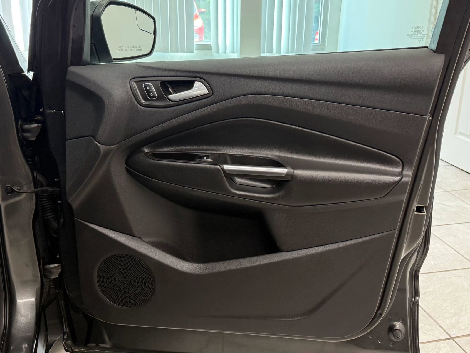 Used 2017 Ford Escape SE AWD/4WD image 23