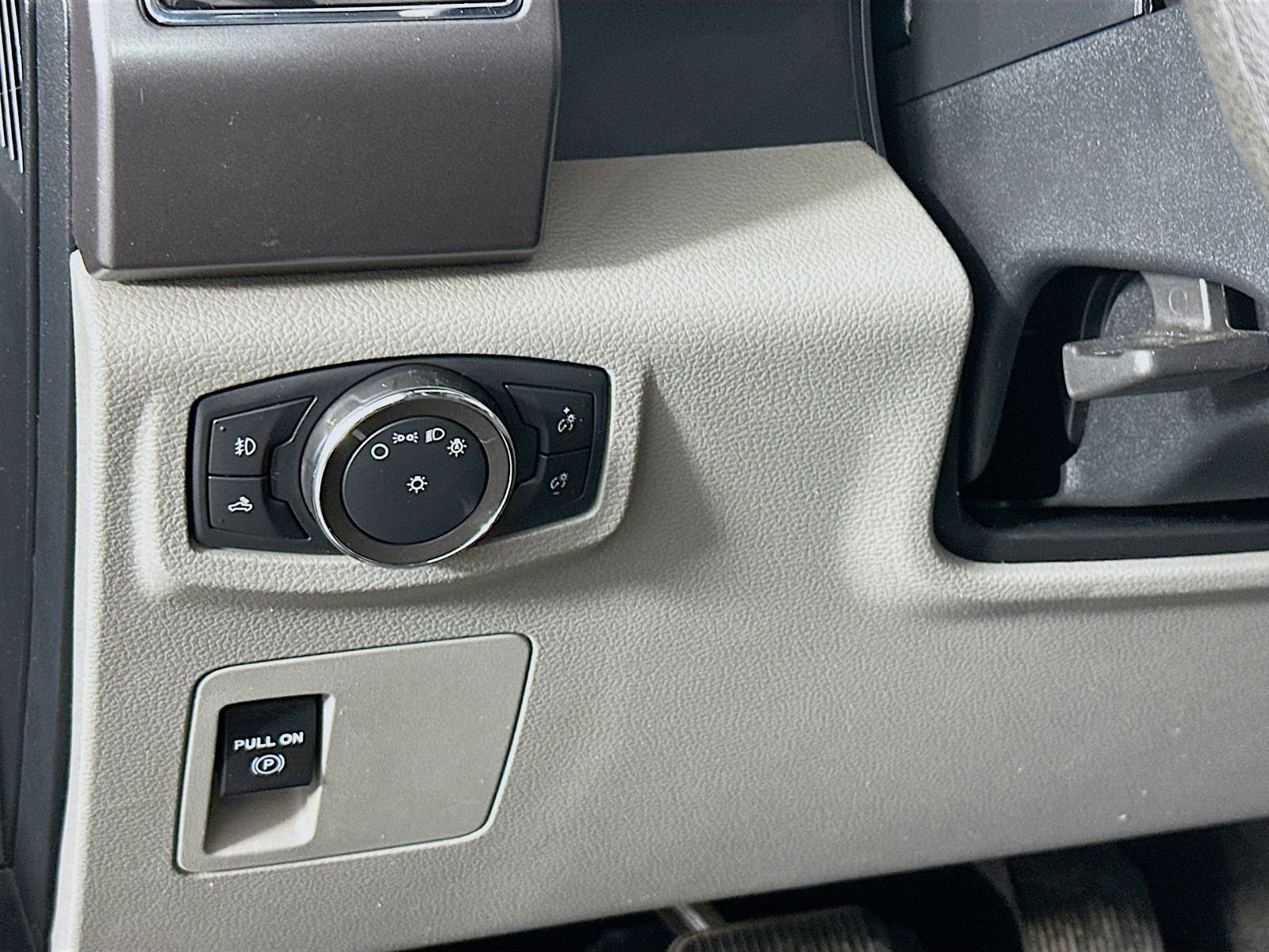 Used 2019 Ford F150 XLT w/ XTR Package image 13