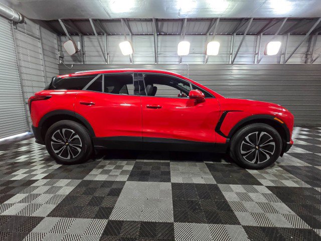 Used 2024 Chevrolet Blazer EV LT AWD/4WD image 9