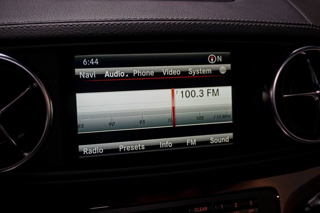 Used 2014 Mercedes-Benz SL 63 AMG image 27