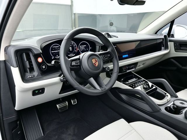 New 2026 Porsche Cayenne GTS image 4