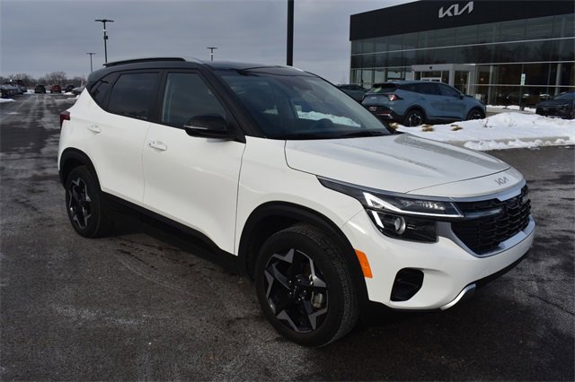 Certified 2025 Kia Seltos S image 10