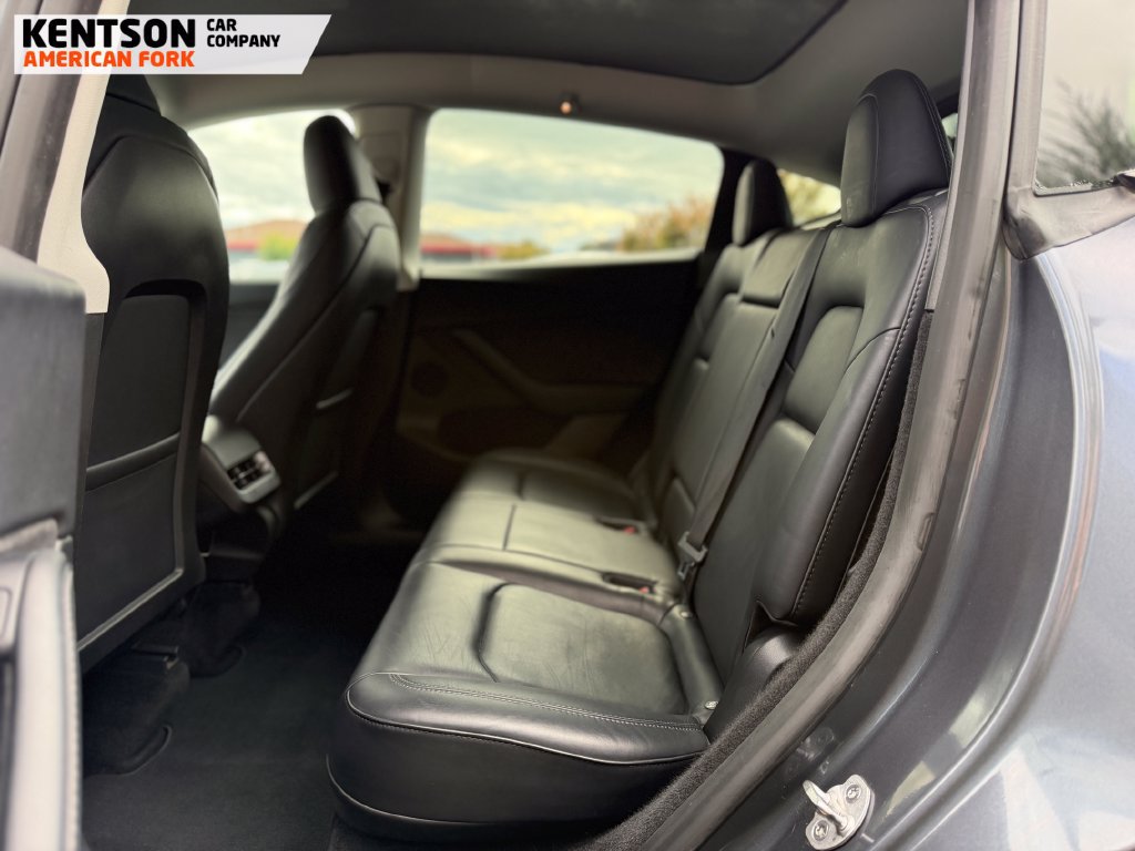 Used 2023 Tesla Model Y Performance AWD/4WD image 33