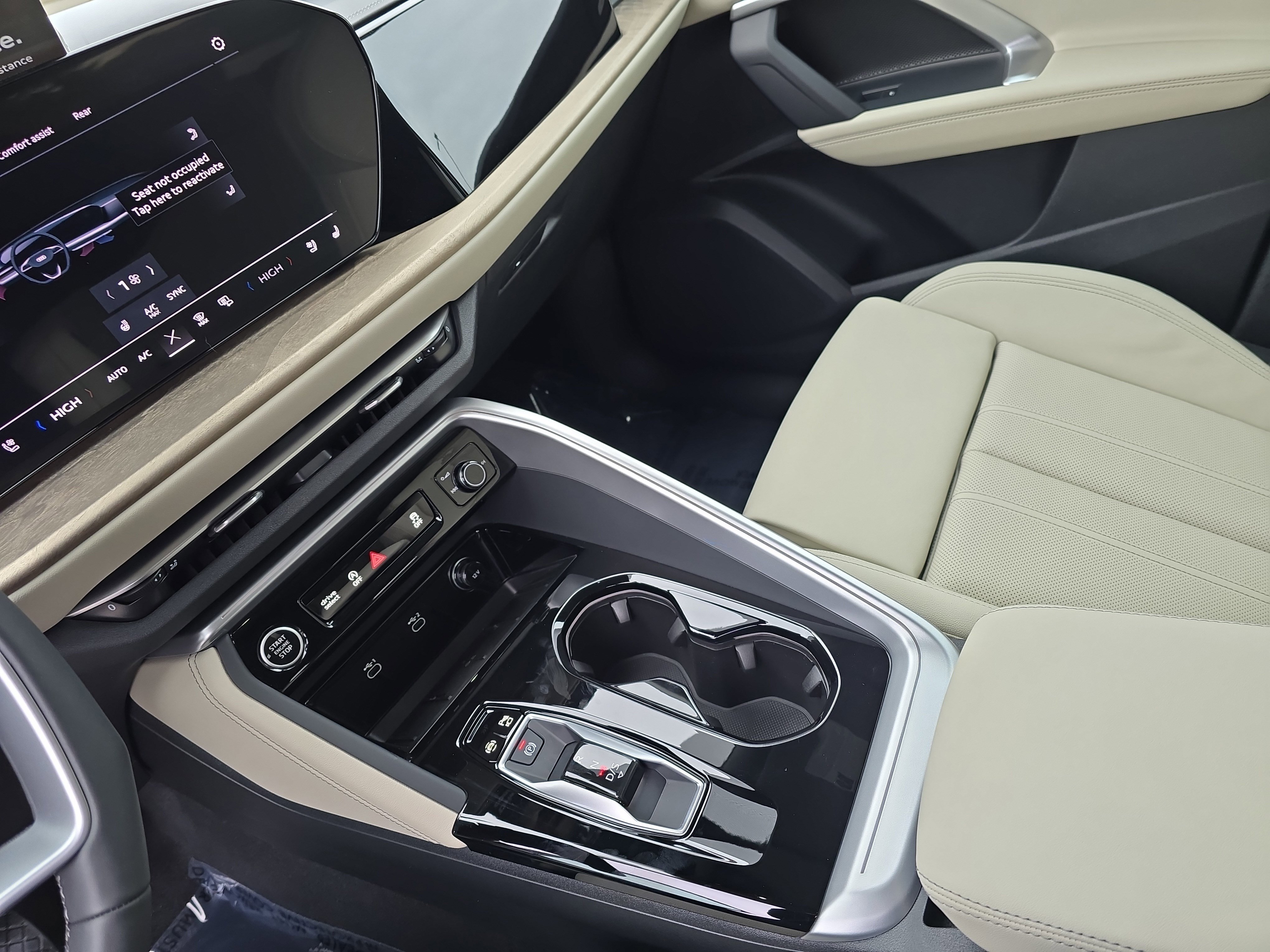 New 2025 Audi Q5 Premium Plus image 25