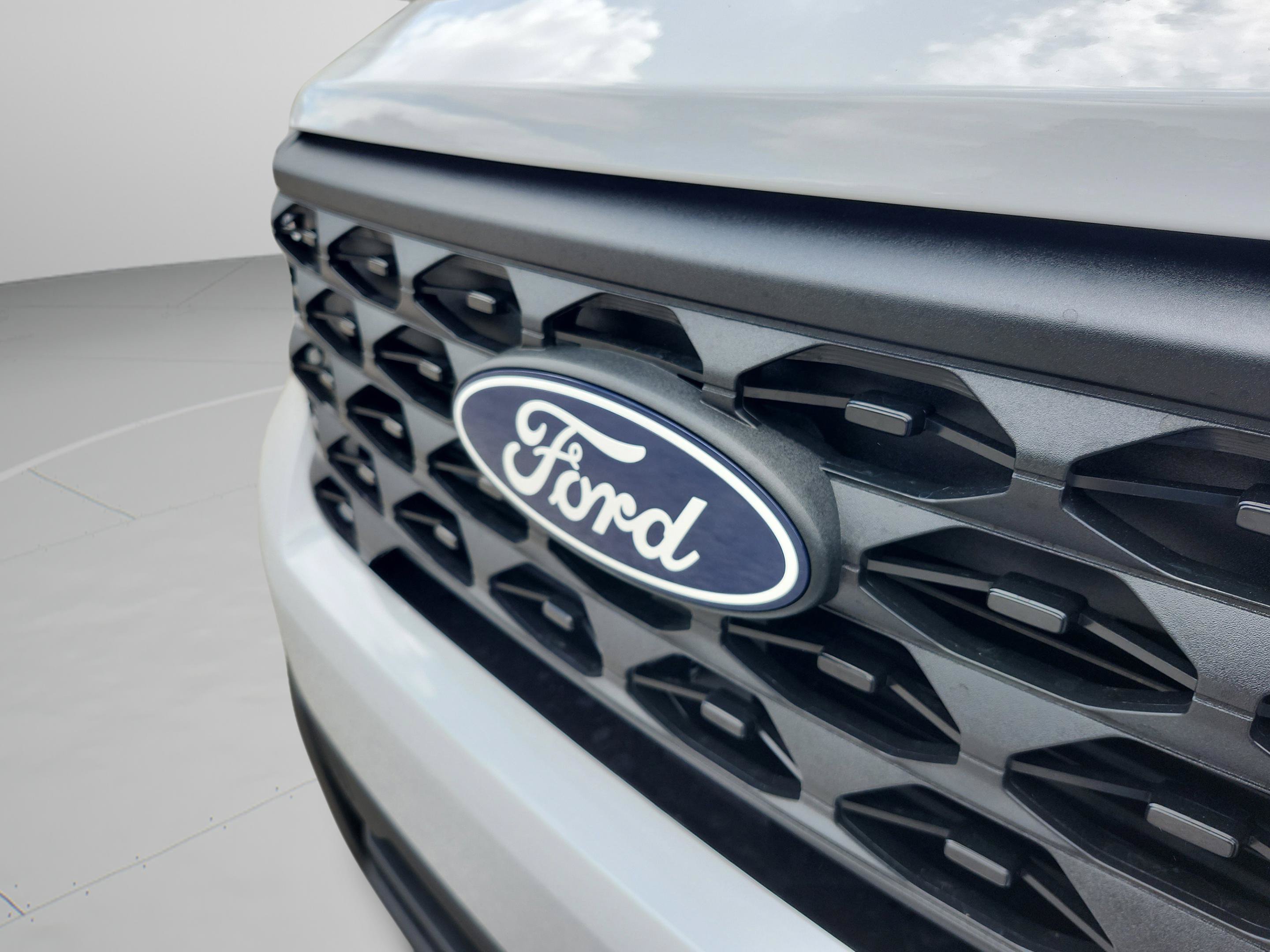 New 2026 Ford Maverick XL AWD/4WD image 6