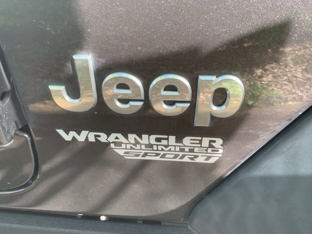 Used 2018 Jeep Wrangler Unlimited Sport S image 7